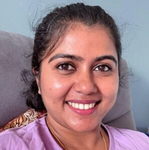 Julia Abraham(11th gen) Vadakekkara Ezholil