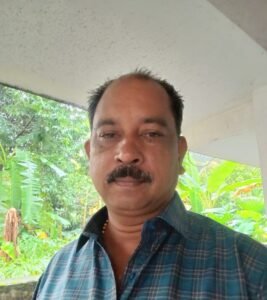 Abraham V Thomas ,Shaji(10th Gen)Vadakekkara Ezholil